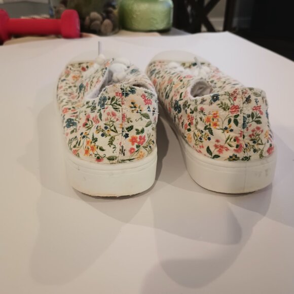Pre Owned Sincerely Jules Coco Floral Canvas Sneakers Size 8 Sincerly Jules - Picture 4 of 5